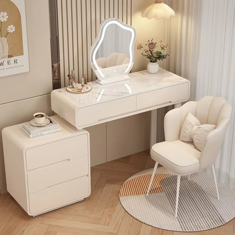 שידת איפור לבנה ויוקרתית עם שידת צד כולל כסא ומראה דגם ליברפול