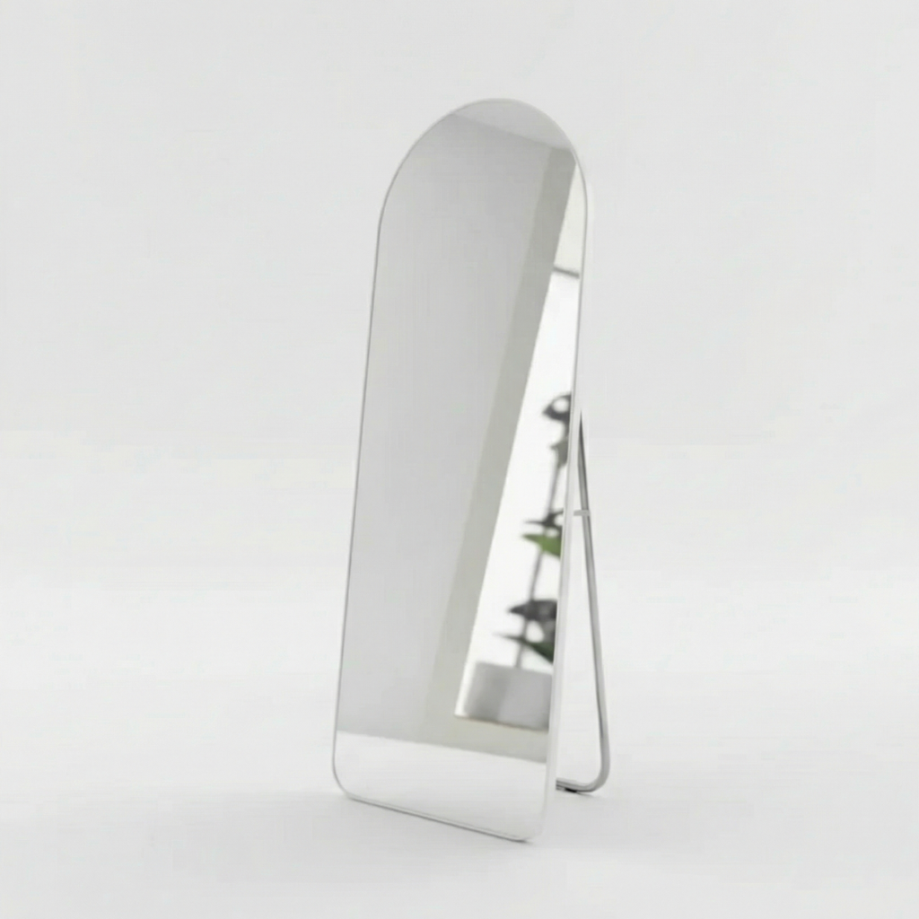 מראת גוף גדולה עם מסגרת לבנה נתלית ועומדת 65*170