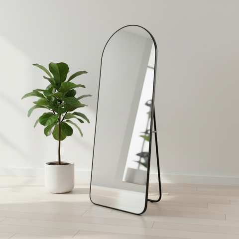 מראת גוף גדולה עם מסגרת שחורה נתלית ועומדת 65*170