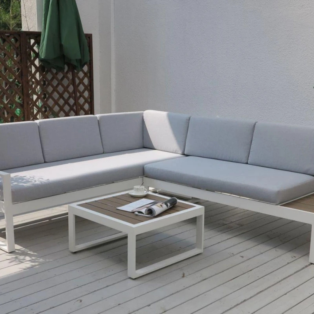 מערכת ישיבה פינתית מאלומיניום בצבע לבן דגם מיאמי