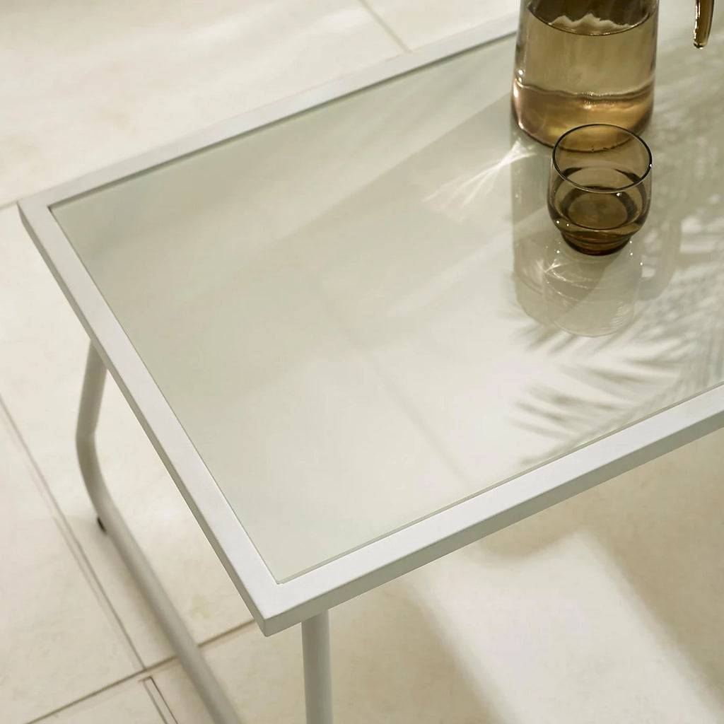 פינת ישיבה למרפסת בעיצוב מודרני לבנה דגם מילאנו